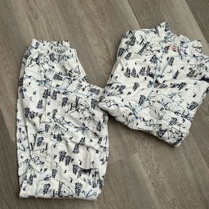 La Vie En Rose Flannel Pajama set